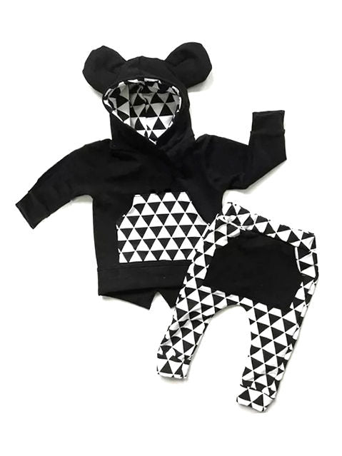 Black & White Triangle Print Set