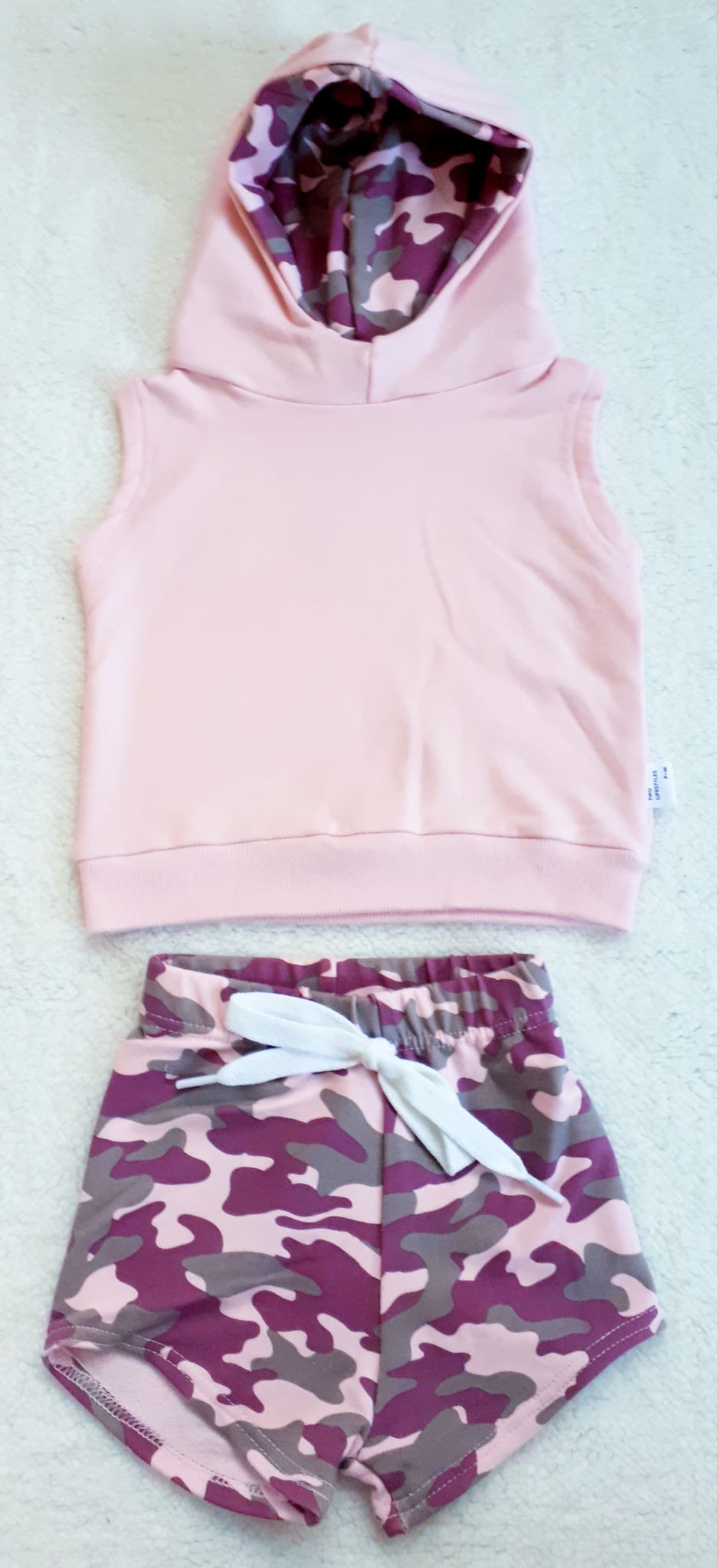 Pink Camo Sleeveless Hoodie *